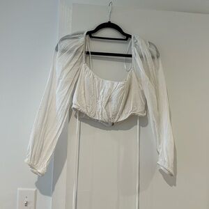 White long sleeve crop top